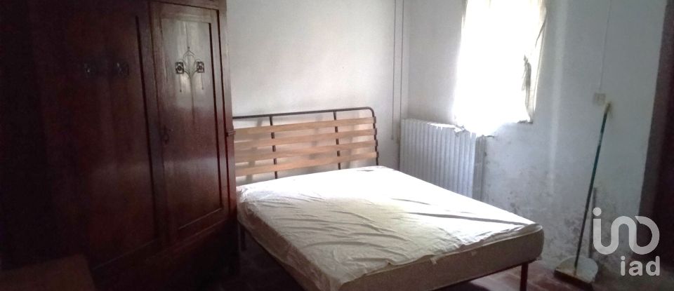 House 7 rooms of 195 m² in Alessandria (15121)