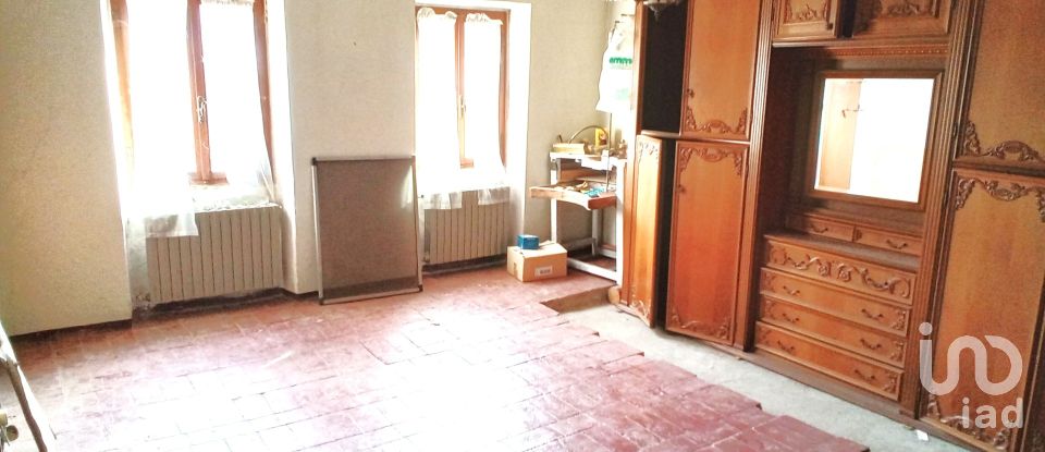 House 7 rooms of 195 m² in Alessandria (15121)