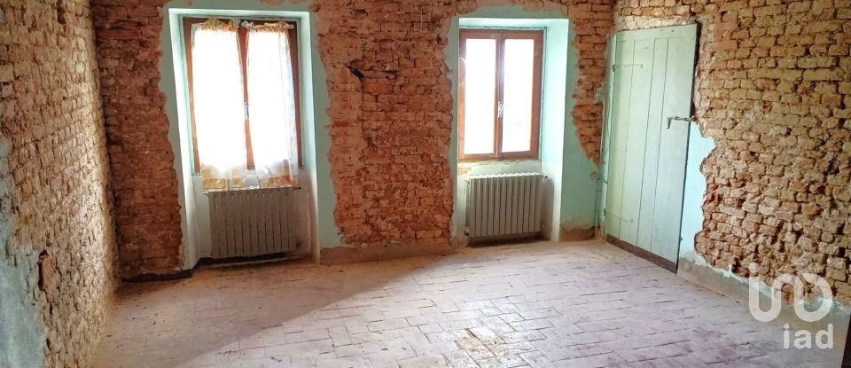 House 7 rooms of 195 m² in Alessandria (15121)