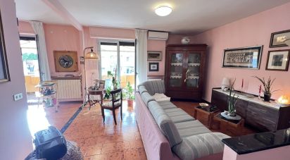 Palazzo / Stabile 7 locali di 85 m² a Fermo (63900)