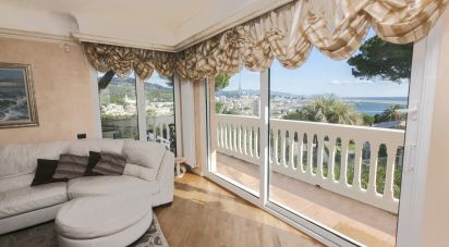 Quadrilocale di 215 m² a Genova (16156)