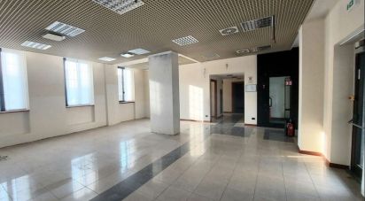 Laboratorio di 190 m² in Rovellasca (22069)