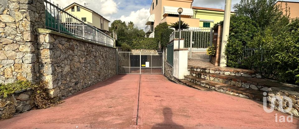 Four-room apartment of 85 m² in Loano (17025)