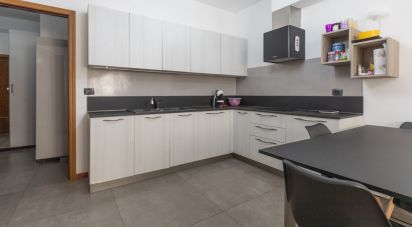 Appartamento 6 locali di 95 m² a Loreto (60025)