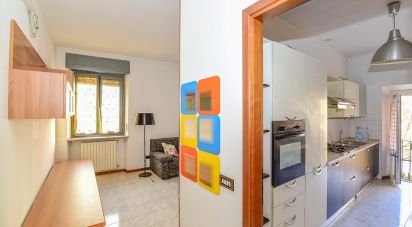 Building 4 rooms of 185 m² in Lentate sul Seveso (20823)