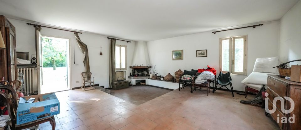 House 5 rooms of 420 m² in Vigarano Mainarda (44049)