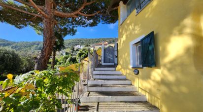 Palazzo / Stabile 6 locali di 182 m² a Noli (17026)