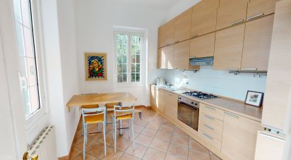 Casale 10 locali di 219 m² in Arenzano (16011)