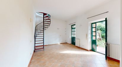 Casale 10 locali di 219 m² in Arenzano (16011)