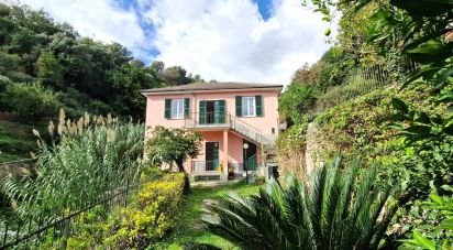 Farm 10 rooms of 219 m² in Arenzano (16011)