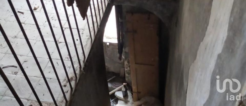 Country home 4 rooms of 89 m² in Introdacqua (67030)