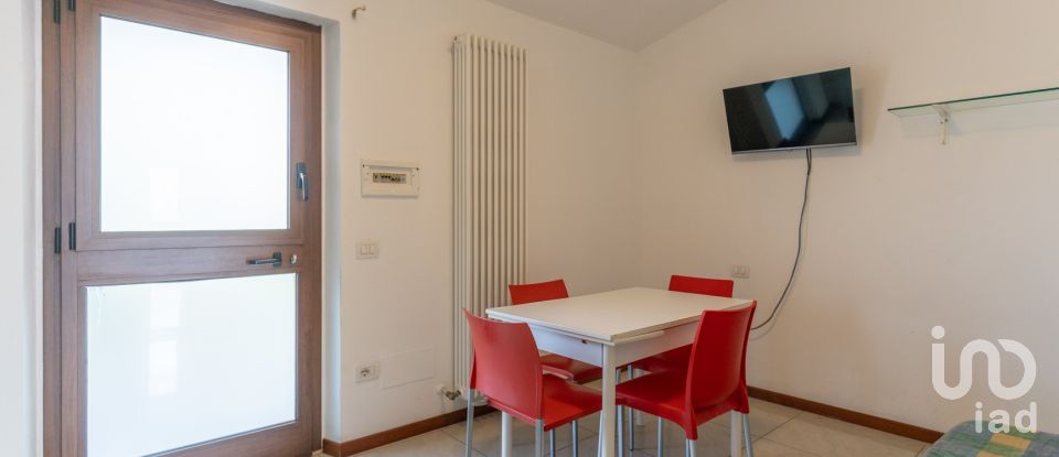 Appartamento 6 locali di 44 m² a Fermo (63900)