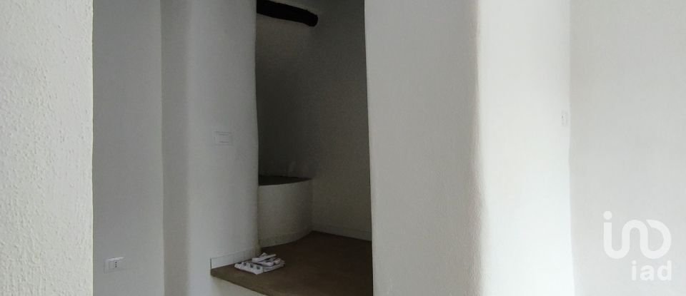 Three-room apartment of 60 m² in Arnasco (17032)