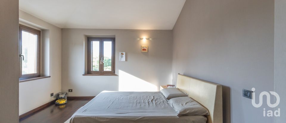 Rustico 6 locali di 214 m² in Corridonia (62014)