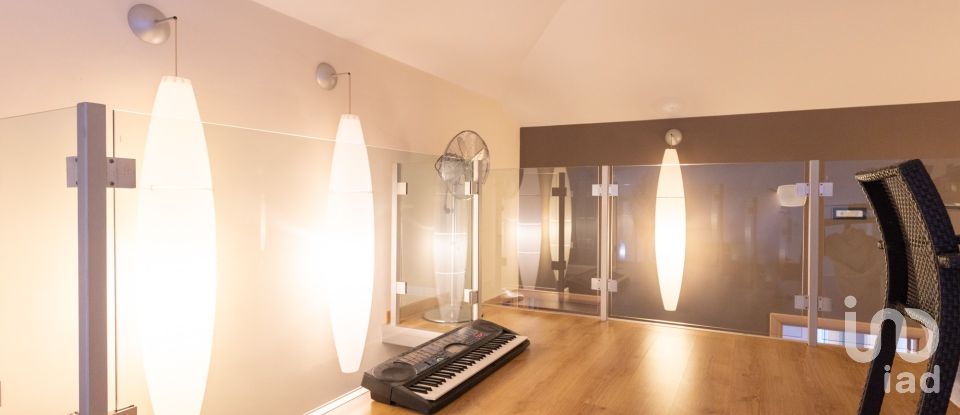 Rustico 6 locali di 214 m² in Corridonia (62014)