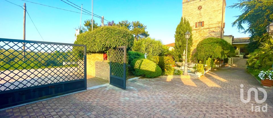 Castello 20 locali di 900 m² in Ripa Teatina (66010)