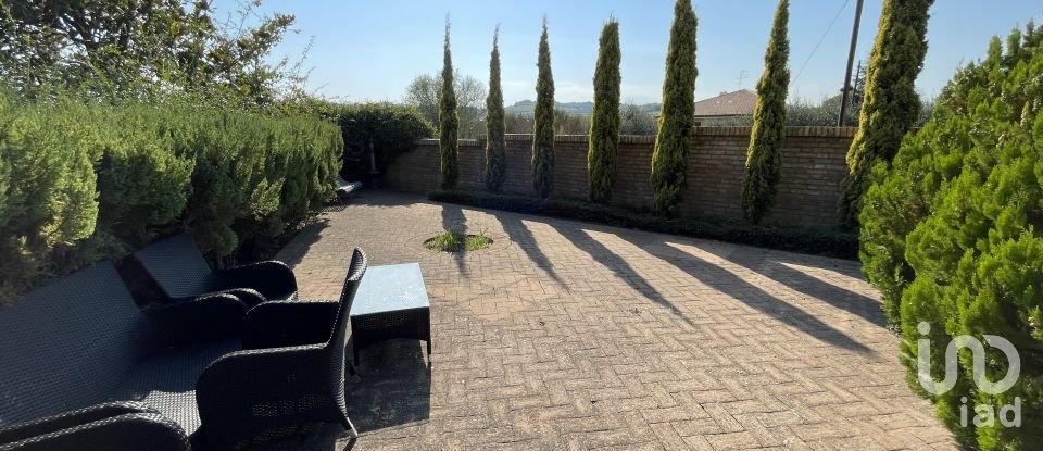 Castello 20 locali di 900 m² in Ripa Teatina (66010)