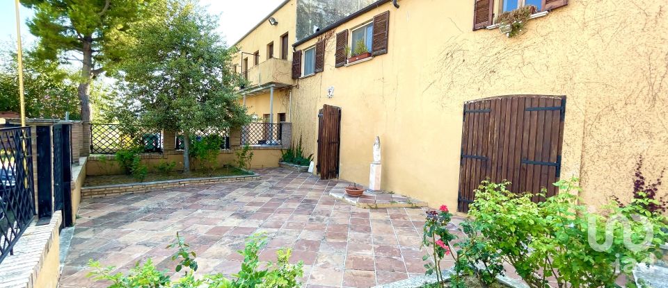 Castello 20 locali di 900 m² in Ripa Teatina (66010)