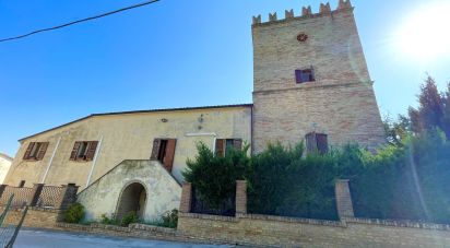 Castello 20 locali di 900 m² in Ripa Teatina (66010)