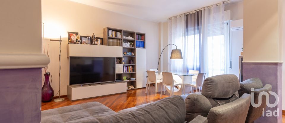 Appartamento 6 locali di 129 m² a Ancona (60125)