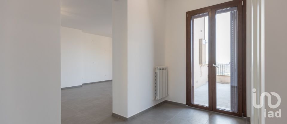 Attico / Mansarda / Loft 4 locali di 193 m² a Urbisaglia (62010)