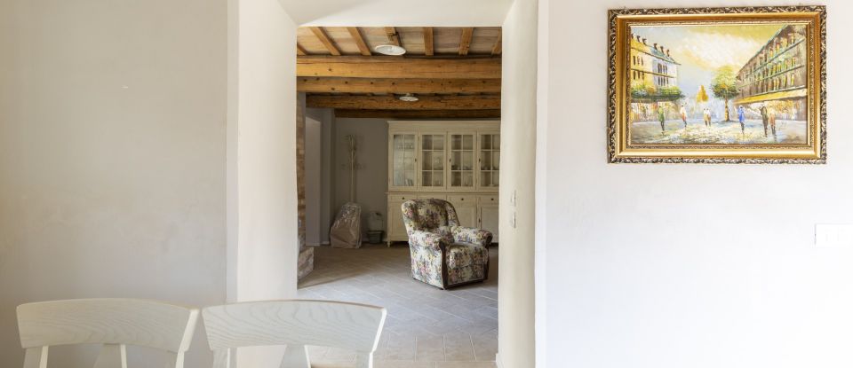 Town house 16 rooms of 363 m² in San Ginesio (62026)