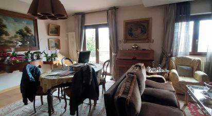 Traditional house 8 rooms of 240 m² in L'Aquila (67100)