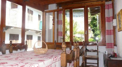 Casa di paese 8 locali di 100 m² in Ronco Canavese (10080)