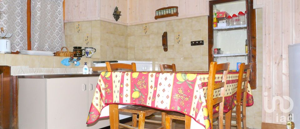 Casa di paese 8 locali di 100 m² in Ronco Canavese (10080)