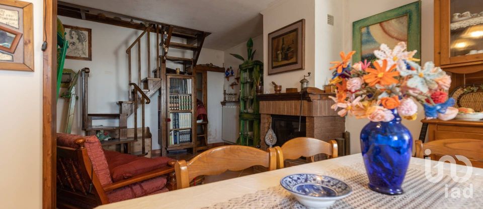 Casa indipendente 9 locali di 180 m² in Montefano (62010)