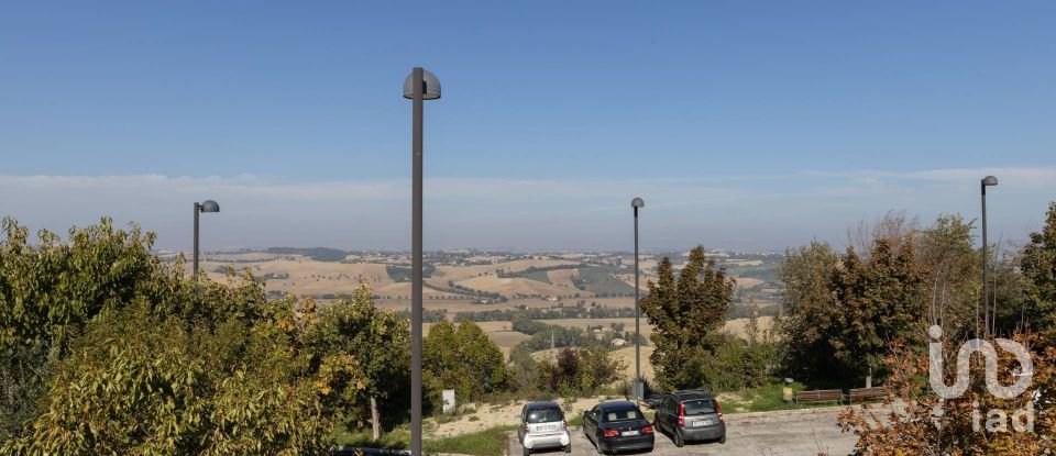 Casa indipendente 9 locali di 180 m² in Montefano (62010)