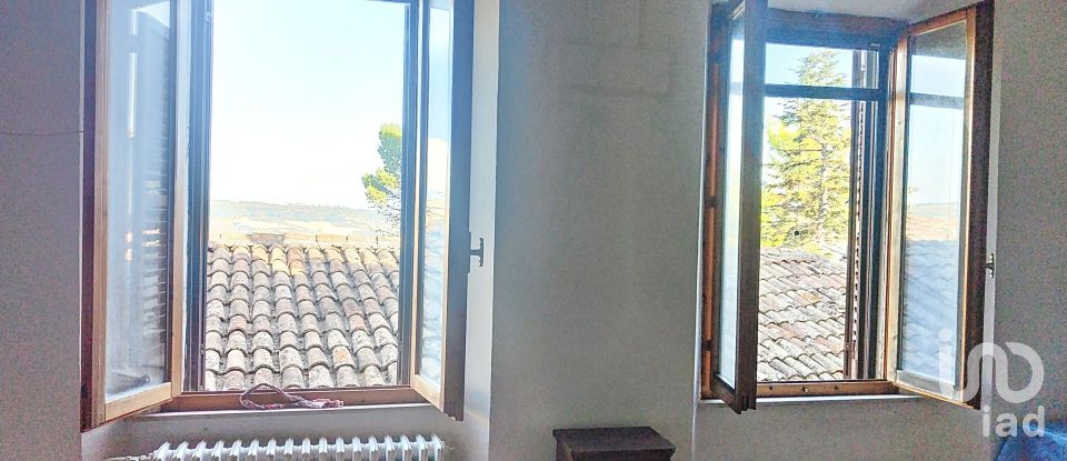 Apartment 7 rooms of 160 m² in Campofilone (63061)