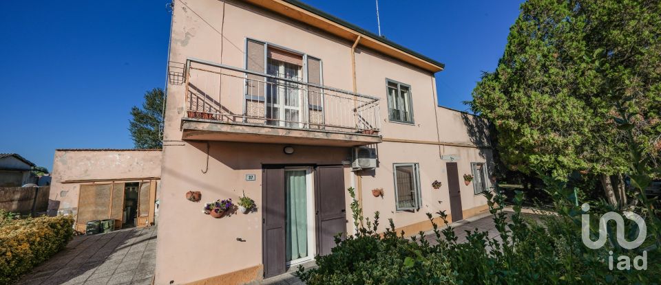 Town house 5 rooms of 234 m² in Portomaggiore (44015)