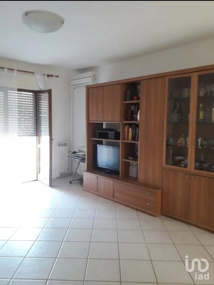 Appartamento 5 locali di 90 m² a Villafranca in Lunigiana (54028)