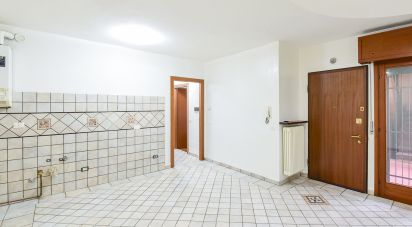 Bilocale di 53 m² a Novedrate (22060)