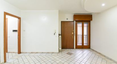 Bilocale di 53 m² a Novedrate (22060)