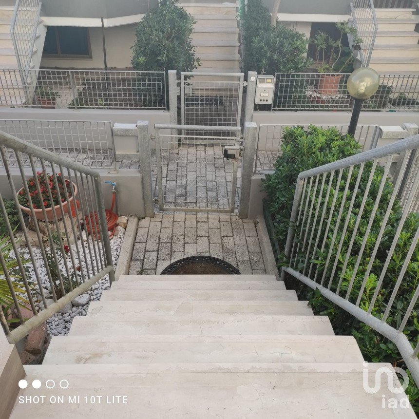 Villa a schiera 4 locali di 92 m² in Fano (61032)