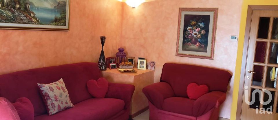 Villa a schiera 4 locali di 92 m² in Fano (61032)