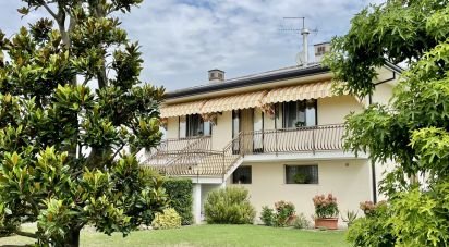 Town house 8 rooms of 230 m² in San Donà di Piave (30027)