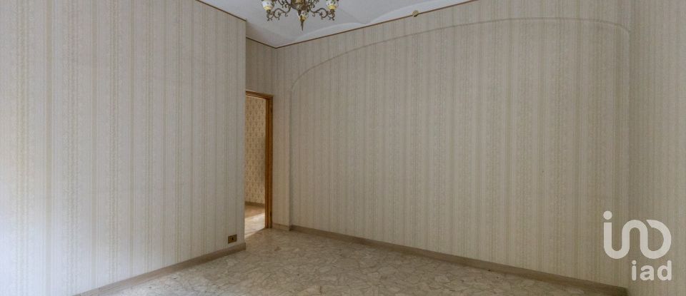 Apartment 5 rooms of 170 m² in Fiuminata (62025)
