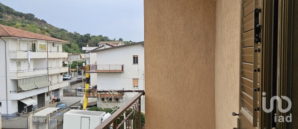 Appartamento 5 locali di 82 m² a Nocera Terinese (88047)