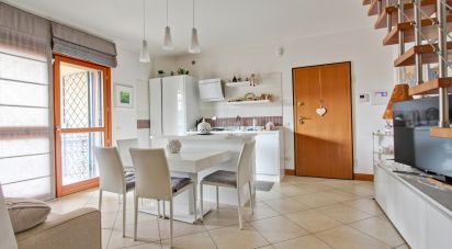 Loft 3 locali di 75 m² a Roma (00148)