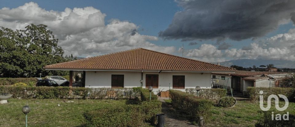 Villa 28 locali di 670 m² in Aprilia (04011)