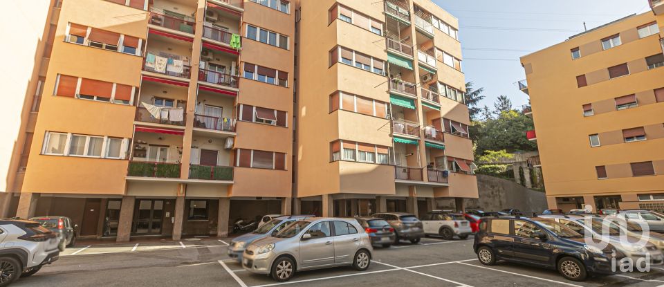 Appartamento 6 locali di 90 m² a Genova (16152)