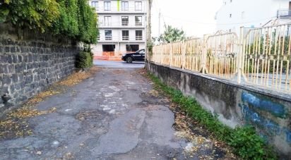 Land of 800 m² in Catania (95125)