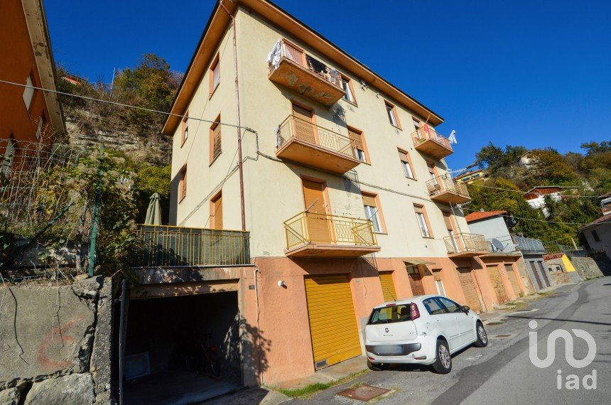 Four-room apartment of 60 m² in Cengio (17056)
