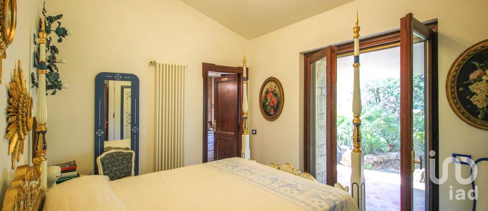 Villa 5 locali di 150 m² in Aglientu (07020)