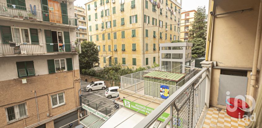 Appartamento 5 locali di 77 m² a Genova (16139)