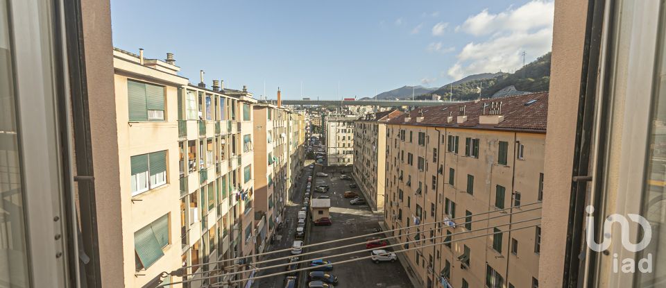 Apartment 7 rooms of 108 m² in Genova (16151)