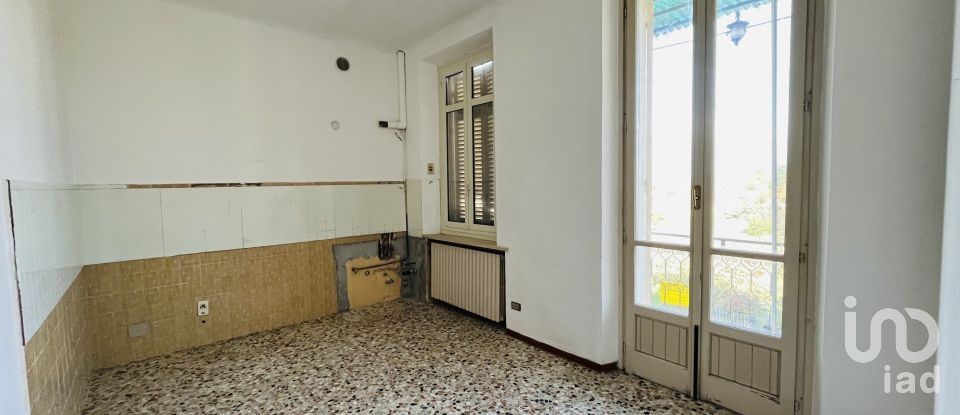 Three-room apartment of 115 m² in Casale Monferrato (15033)